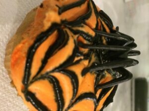halloween spider cupcake