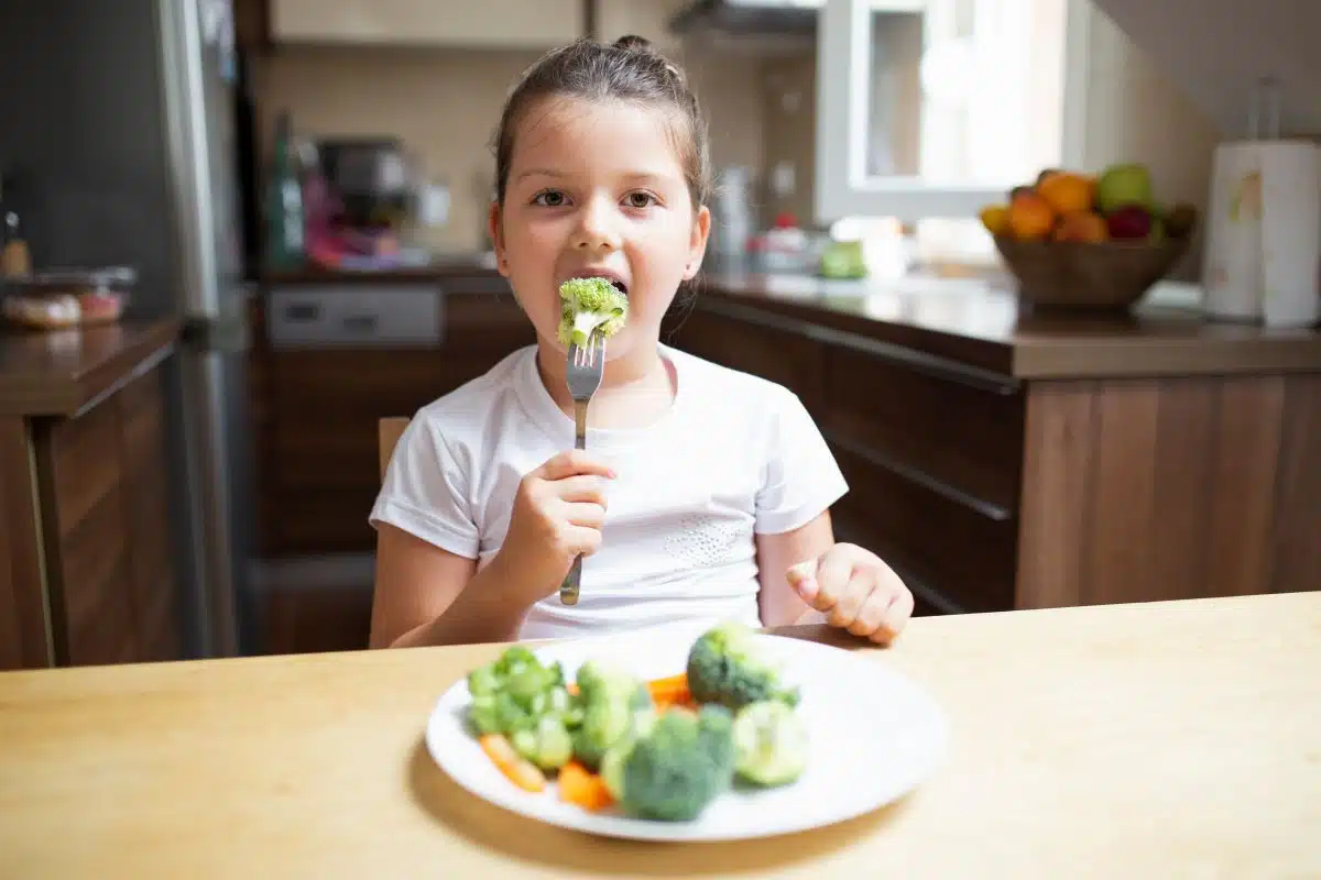 child eating gluten free lunch