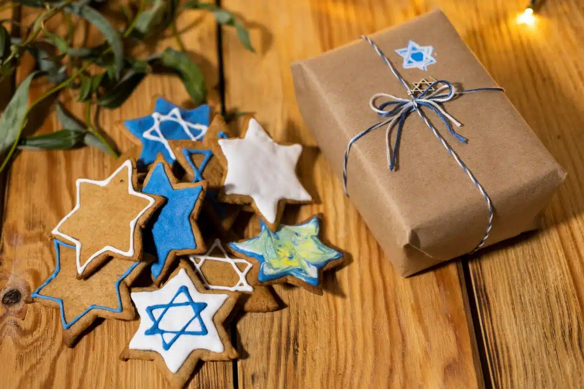 8 Gift Guide For The 8 Nights Of Hanukkah For Your Picky Eater