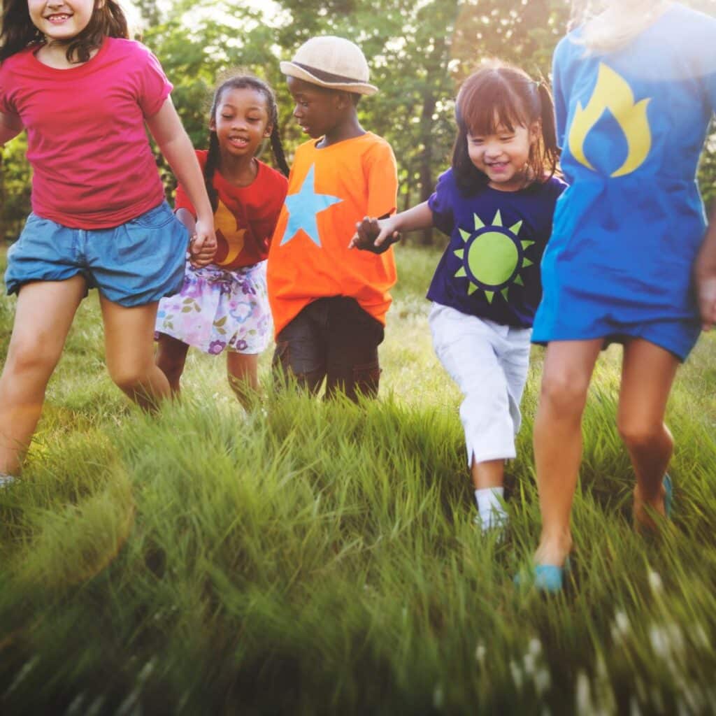 children with different bmi playing together