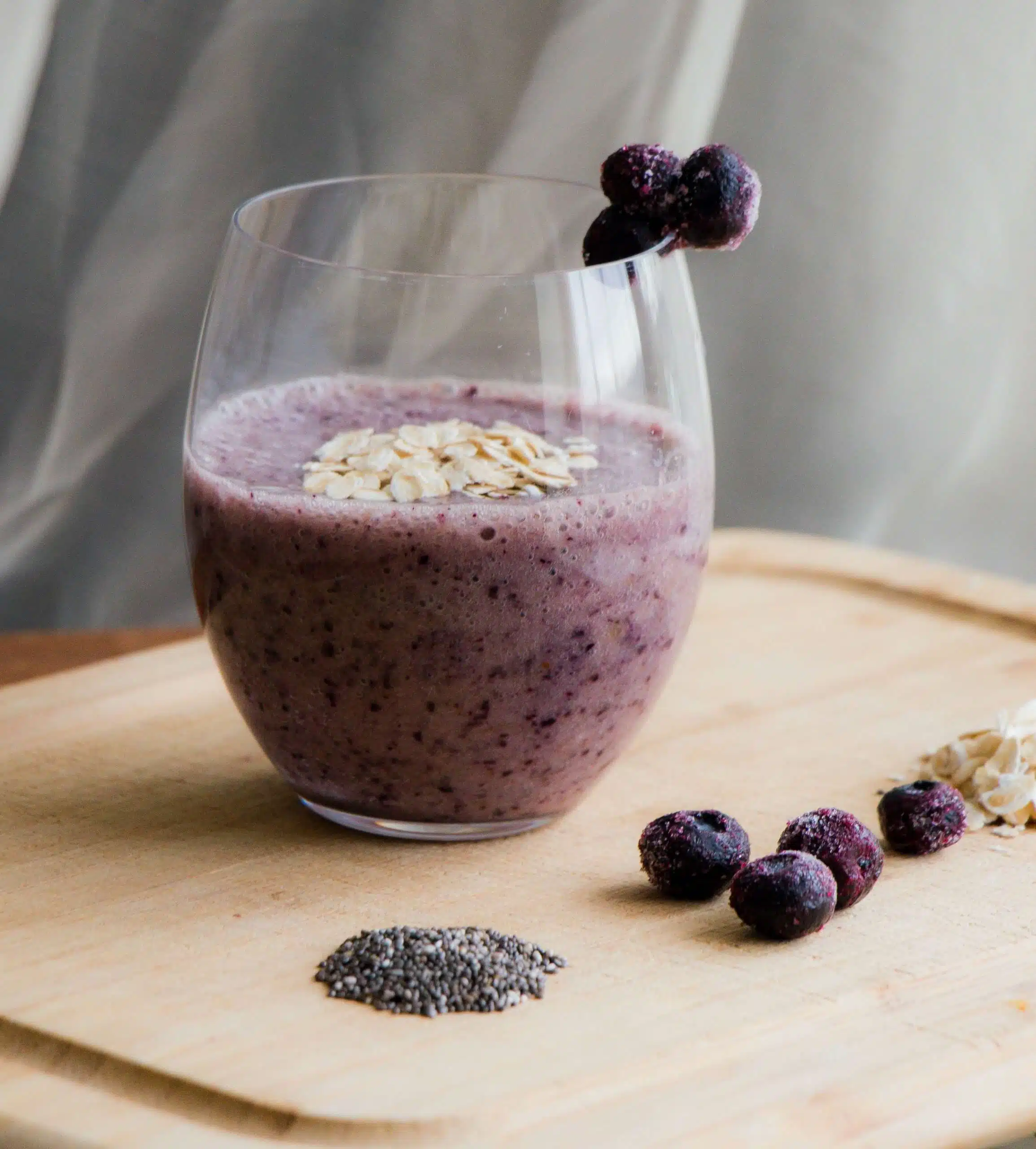Brain Boosting Blueberry and Spinach Smoothie