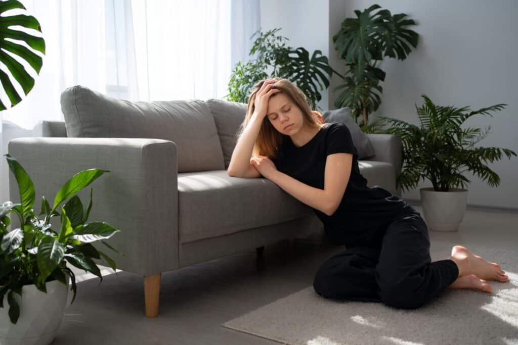 woman feeling dizzy when standing up from pots or eating disorder